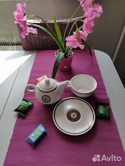 Набор столовой посуды новый