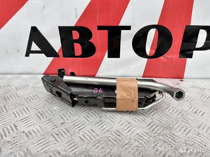 Домкрат Golf 6