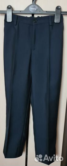 Комплект из брюк и жилетки на мальчикаа