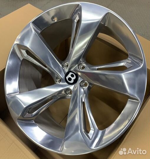 Диски на Bentley Bentayga Бентли Бентайга R22