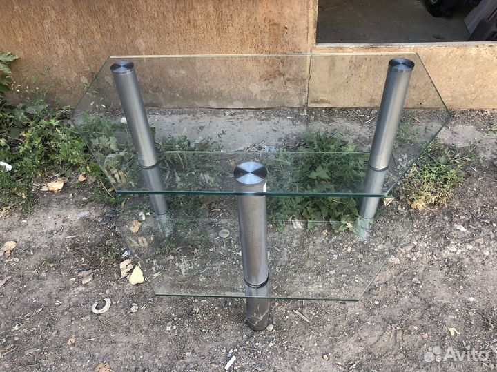 Этажерка стеклянная