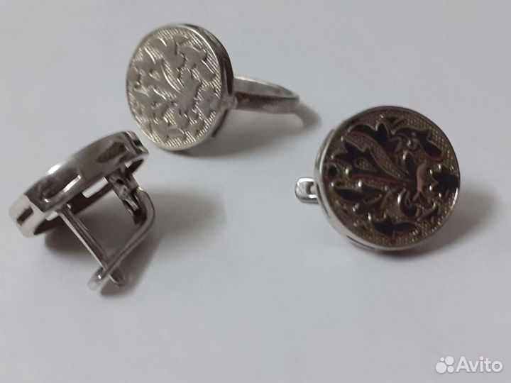 Комплект из серебра