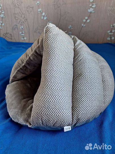 Домик лежанка для кошки и собаки