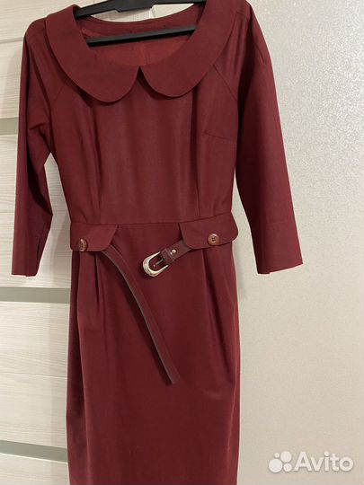 Офисное новое платье 44р