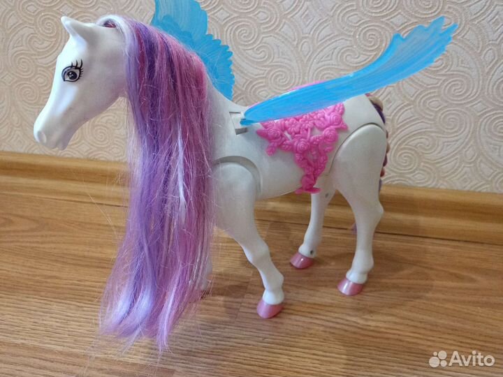 Лошадь игрушка на батарейках