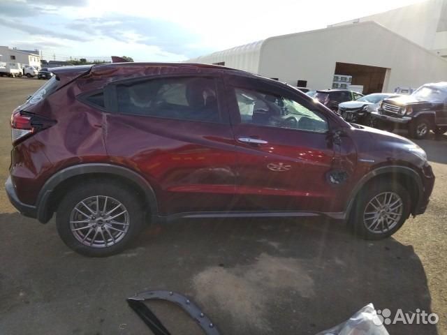 Стекло двери заднее правое Honda Vezel RU4 LEB