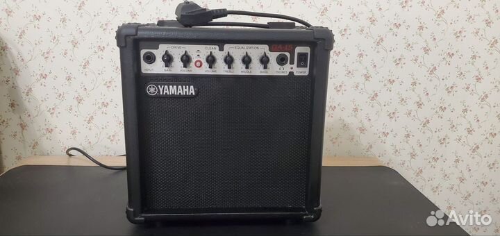 Гитарный комбоусилитель Yamaha GA15