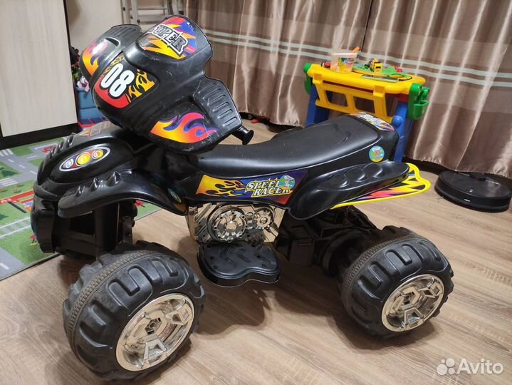Детский квадроцикл на аккумуляторе