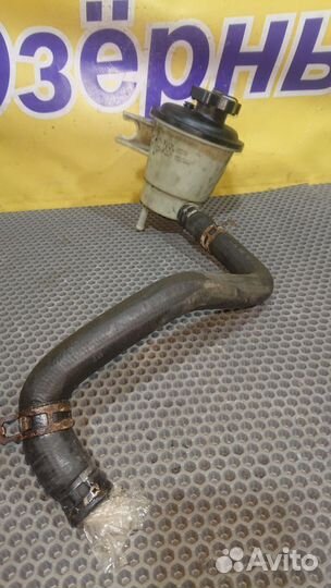 Бачок гур Ford Maverick