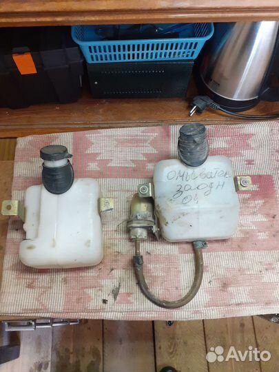 Ваз 2104: бачок омывателя крышки багажника