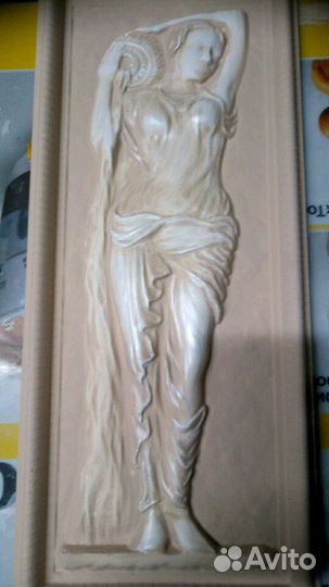 Гипсовое панно Дева