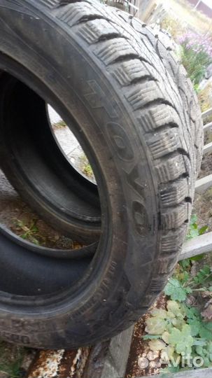 Toyo Observe Ice-Freezer 205/55 R16