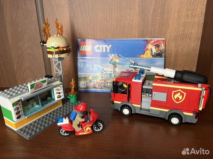 Lego City Fire 60214 Пожар в бургер-кафе