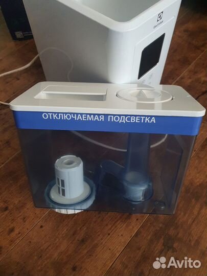 Увлажнитель воздуха electrolux EHU-1020D