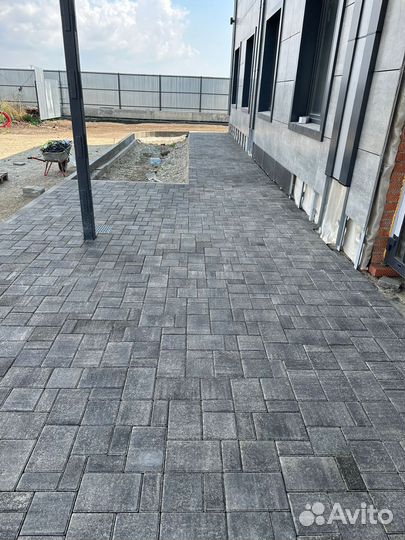 Кладка тротуарной плитки