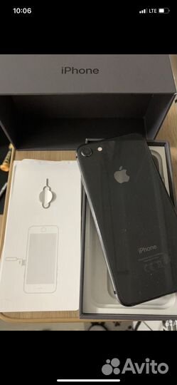 iPhone 8, 64 ГБ