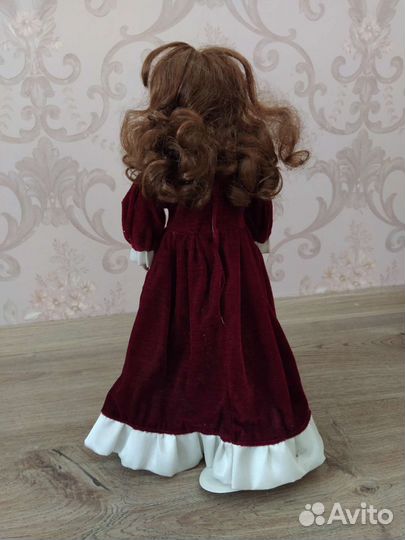 Кукла на подставке