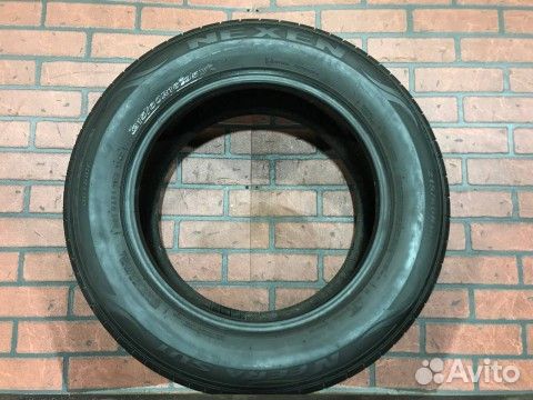 Nexen N'Fera SU1 215/60 R16