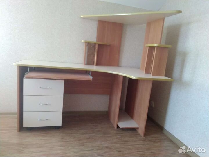 Компьютерный стол бу