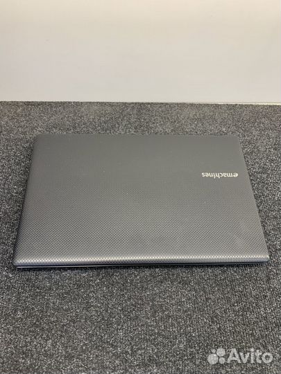 Ноутбук Emachines E732 Core i3/ озу 3 Гб
