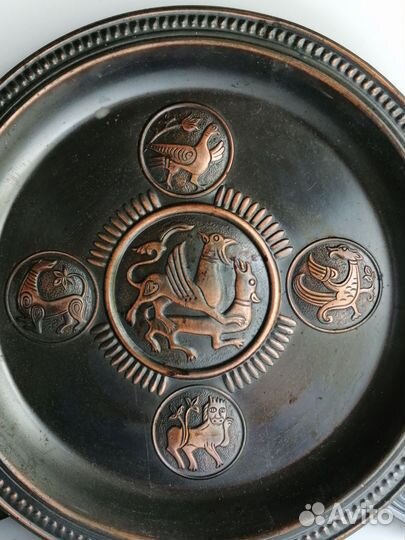 Тарелка настенное панно Дмитровский собор медь