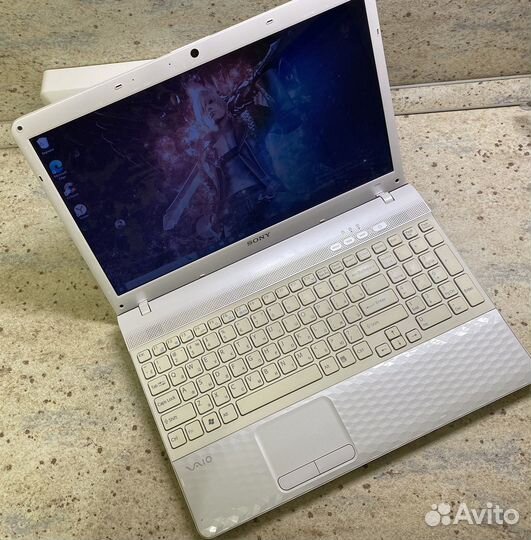 Почти как новый ноутбук Sony