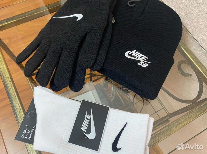 Набор Шапка и перчатки найки