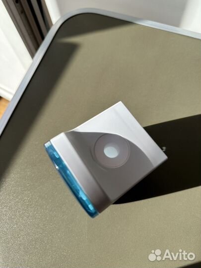 Дозатор для зубной пасты