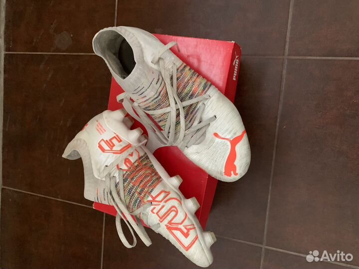 Футбольный буцы