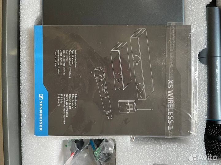 Радиосистема микрофон sennheiser xsw 1-825