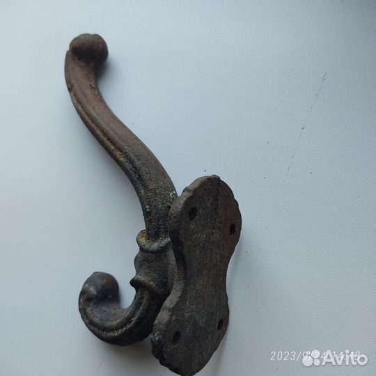 Вешалка для одежды старинная