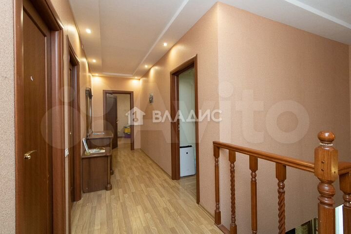 4-к. квартира, 138 м², 5/10 эт.