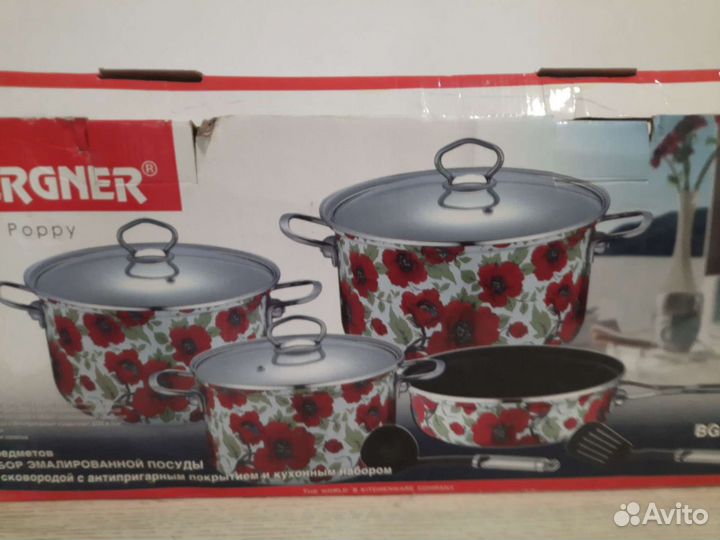 Кастрюля эмалированная новая