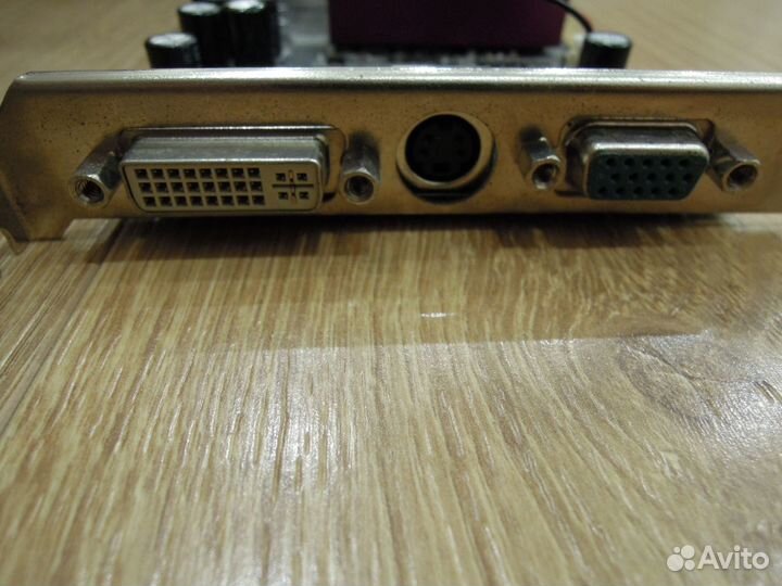 Видеокарта GeForce FX 5200 128Mb AGP