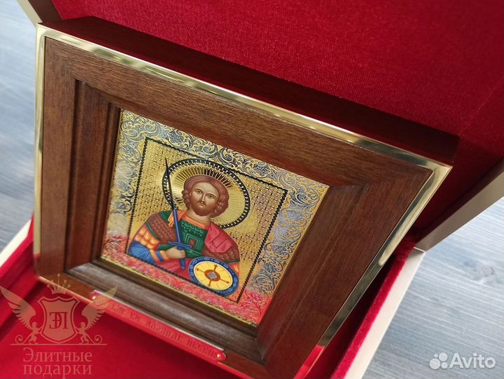 Коллекционный подарок для верующего