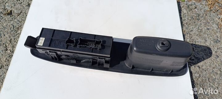 Блок управления стеклоподъемниками