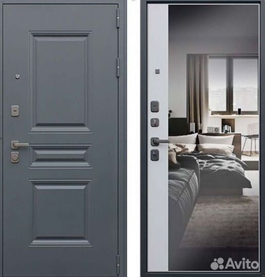 Дверь входная серая металлическая