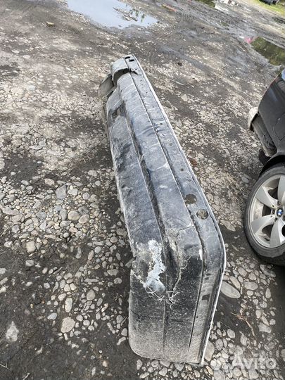 Задний бампер под ремонт бмв е34