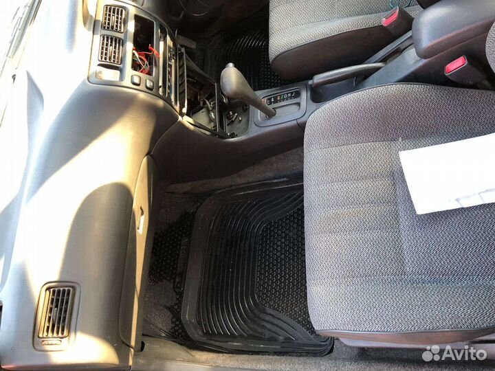 Toyota Corolla 1.5 AT, 1996, 312 000 км