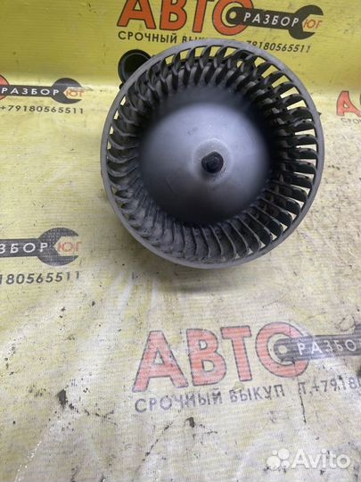 Мотор печки задний Hyundai H1 D4CB 2011