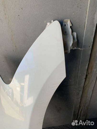 Крыло Nissan Fuga 50 infiniti m35