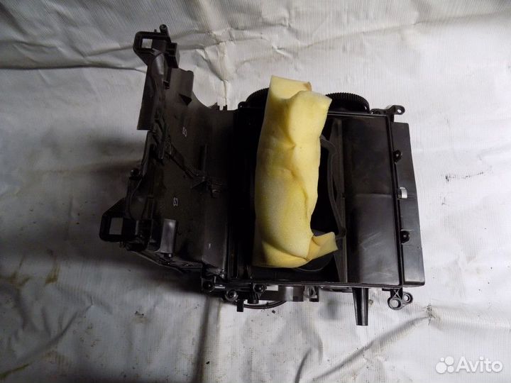 Корпус отопителя Polo (Sed RUS) 2011