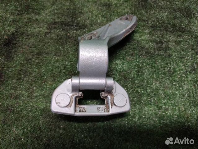 Петля багажника правая Mercedes Benz ML W164 2007