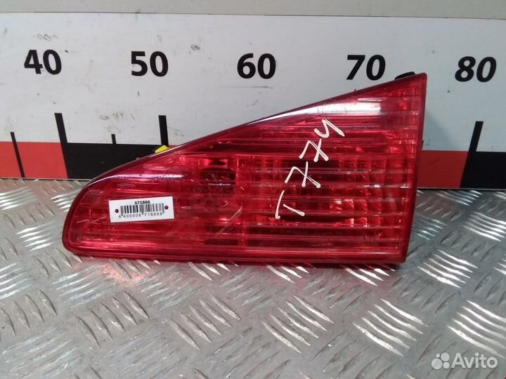 Фонарь крышки багажника правый Peugeot 607 рест