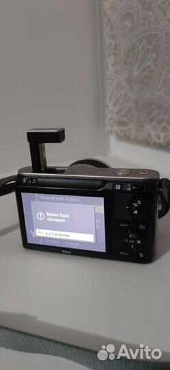 Компактный фотоаппарат Nikon j1