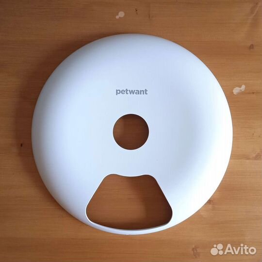 Автоматическая кормушка Petwant