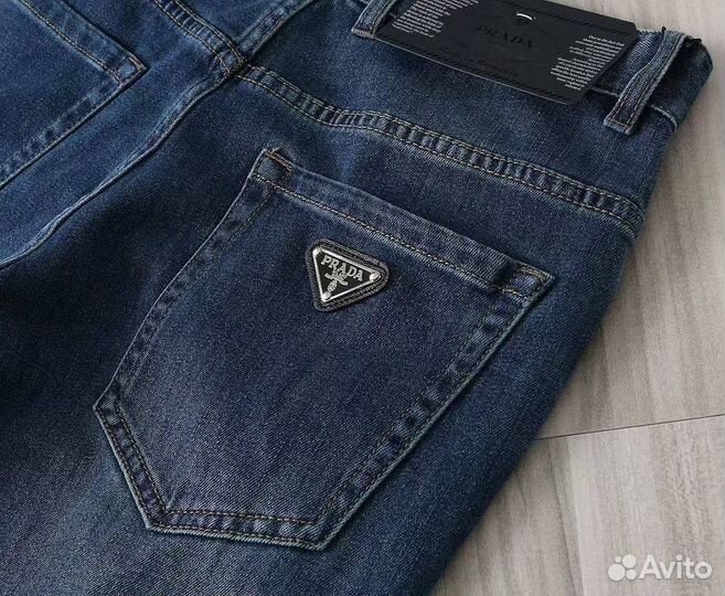 Джинсы Prada