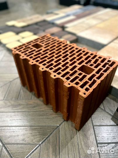 Теплый блок керамика поризованный Сталинградский 380