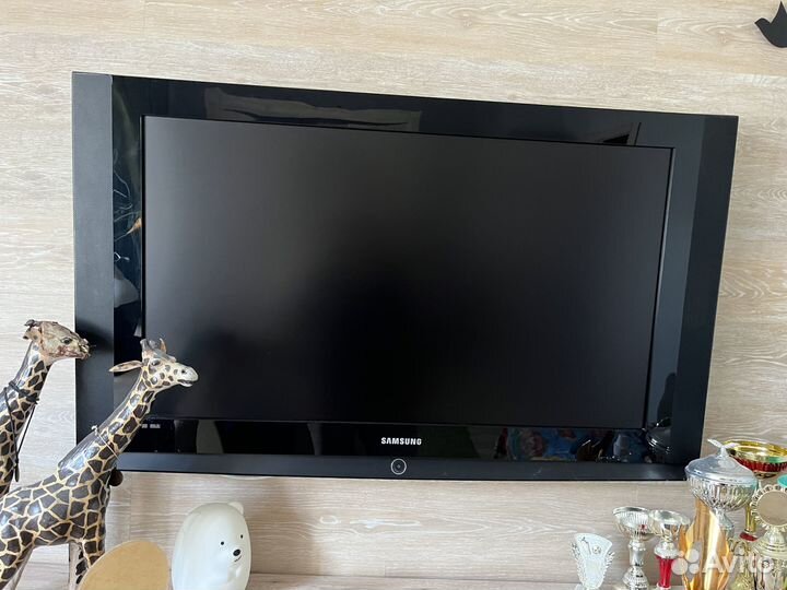 Продам телевизор бу Samsung