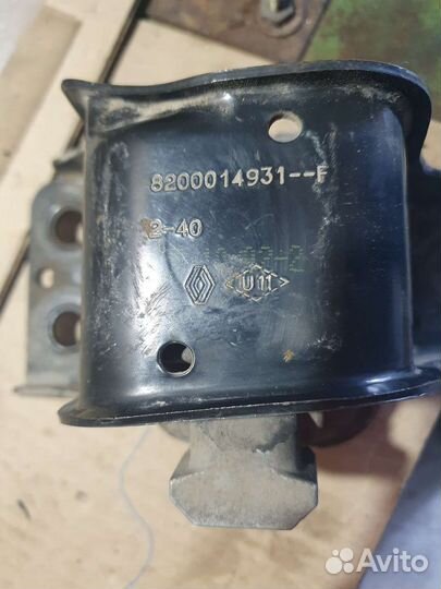 Опора (подушка) двигателя Рено меган 2